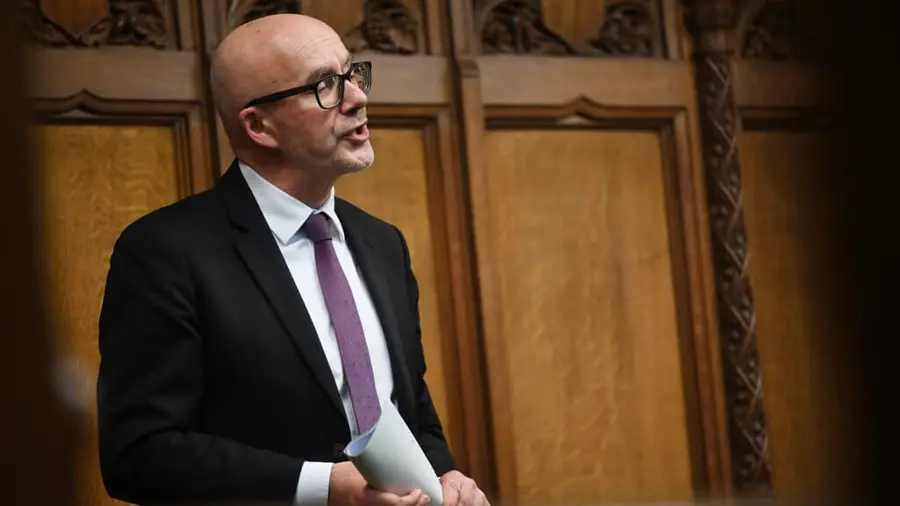 Британский парламентарий предложил мораторий на криптодонаты политическим партиям0