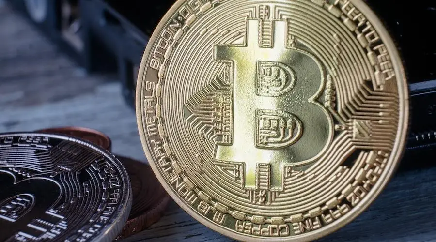 Crypto investment analyst blames China for Bitcoin decline0