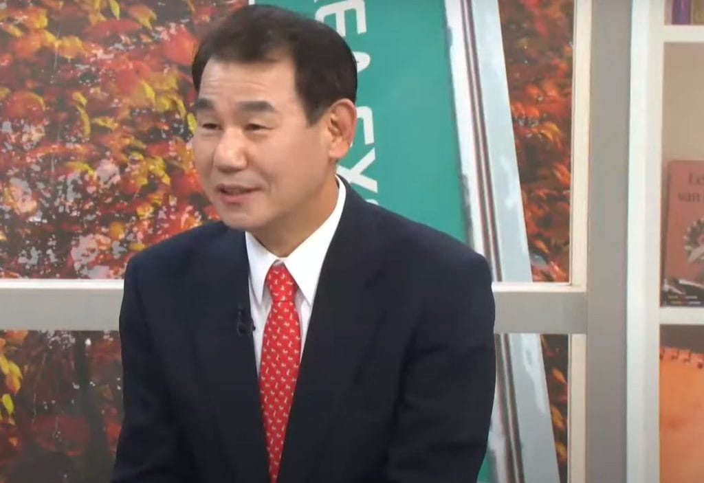 South Korea Stock Exchange Leader Advocates for the Institutionalization of Cryptocurrency0