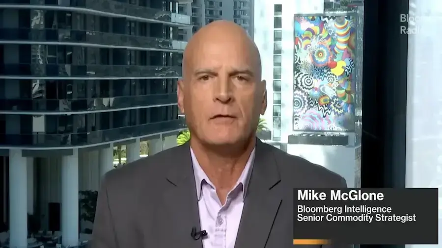 Аналитик Bloomberg сравнил доходность биржевых фондов на золото и биткоин0