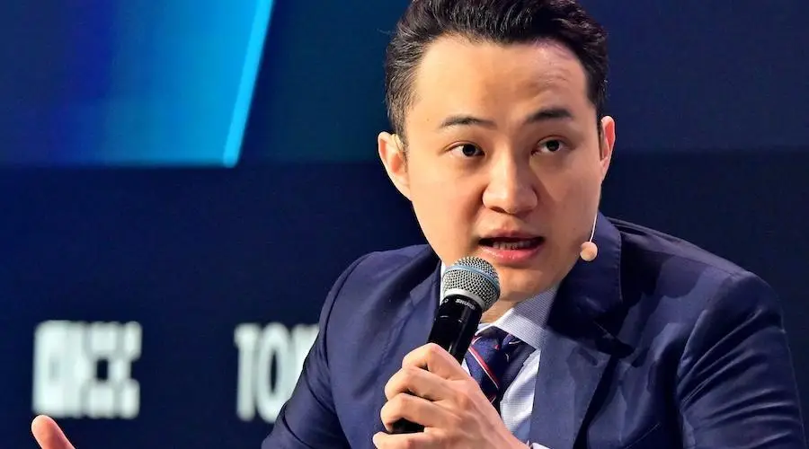 Связанная с Трампом World Liberty Financial подала в суд на Джастина Сана0